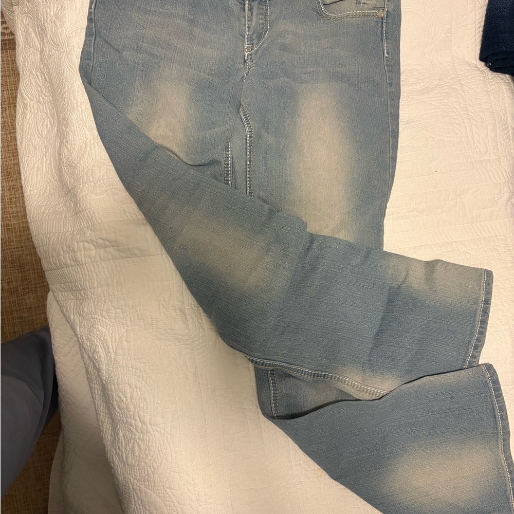 Eighty Eight womans Faded Blue Jeans